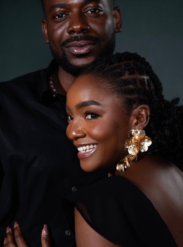 “Internet Shocked! Simi & Adekunle Gold Divorce Rumour Explodes — Manager Finally Speaks Out