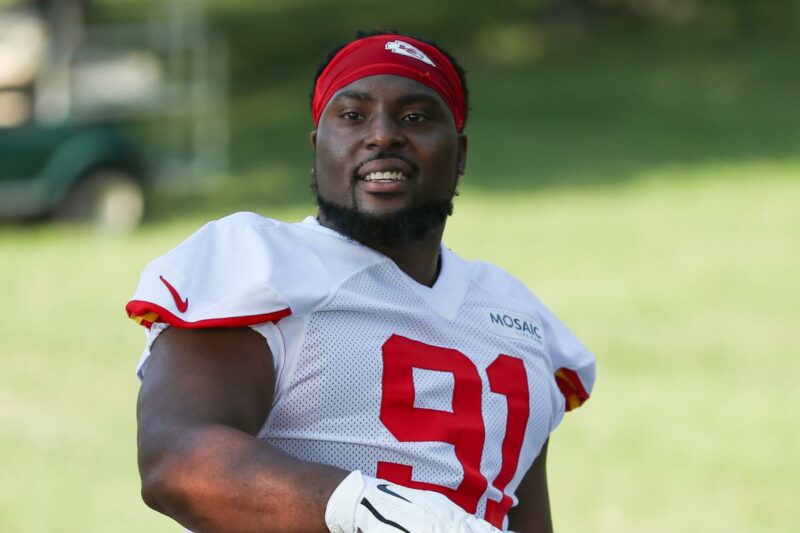 Meet Derrick Nnadi, the talented Nigerian-American Superbowl NFL player 