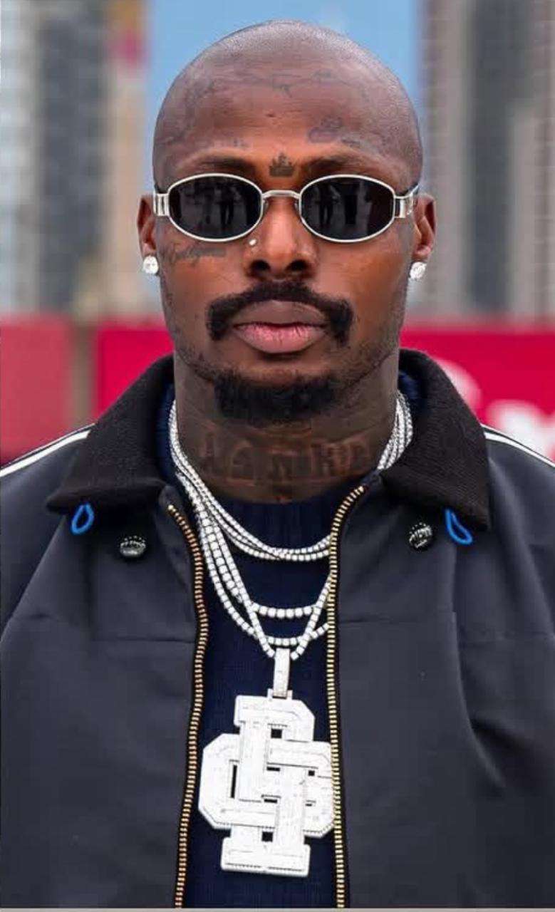 “Asake Goes Billionaire Mode! Gifts Mum G-Wagon, Buys Rolls-Royce & More in Just 7 Days