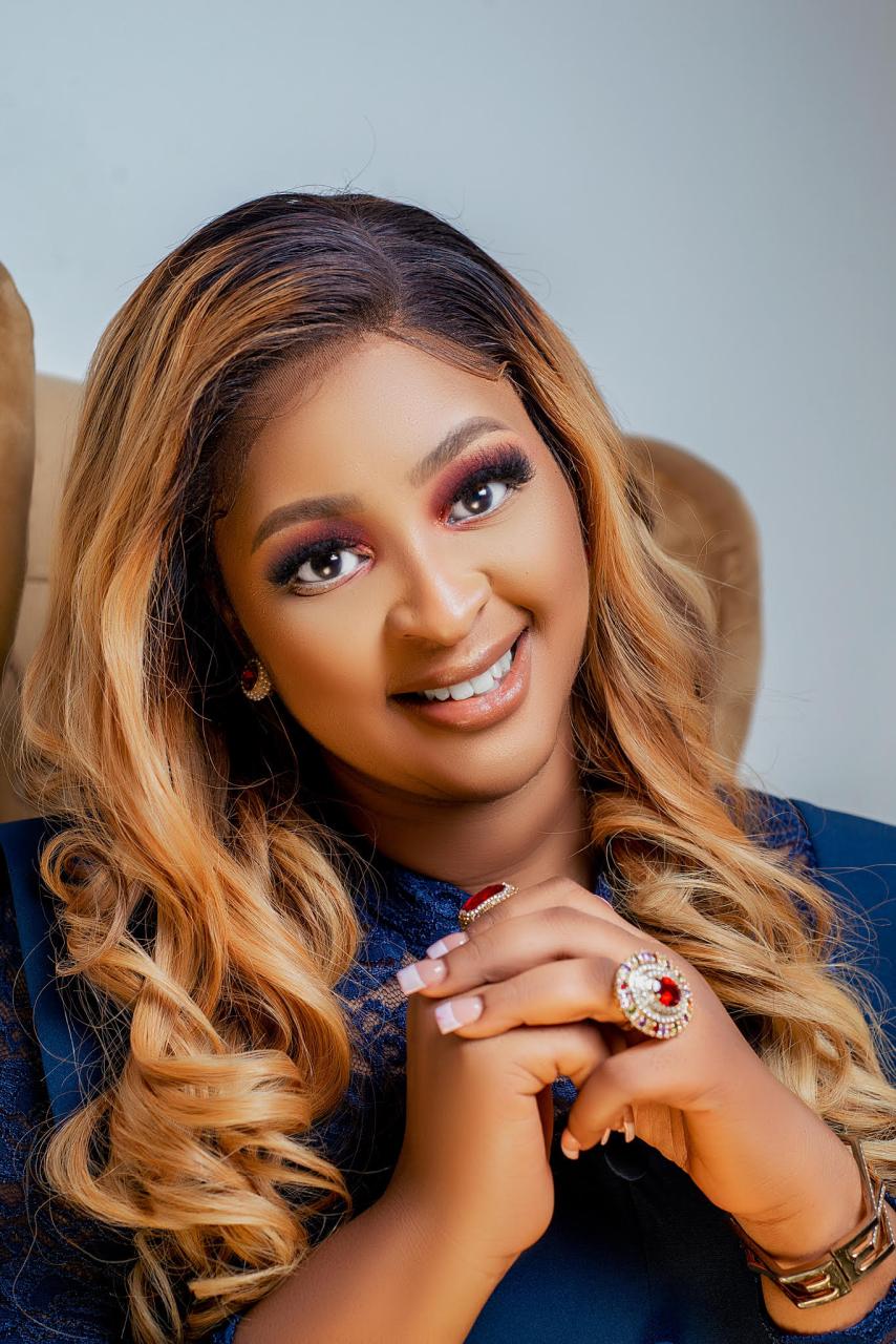 “I’m the Daughter of a Billionaire!” – Etinosa Idemudia Celebrates Emotional Reunion With Father