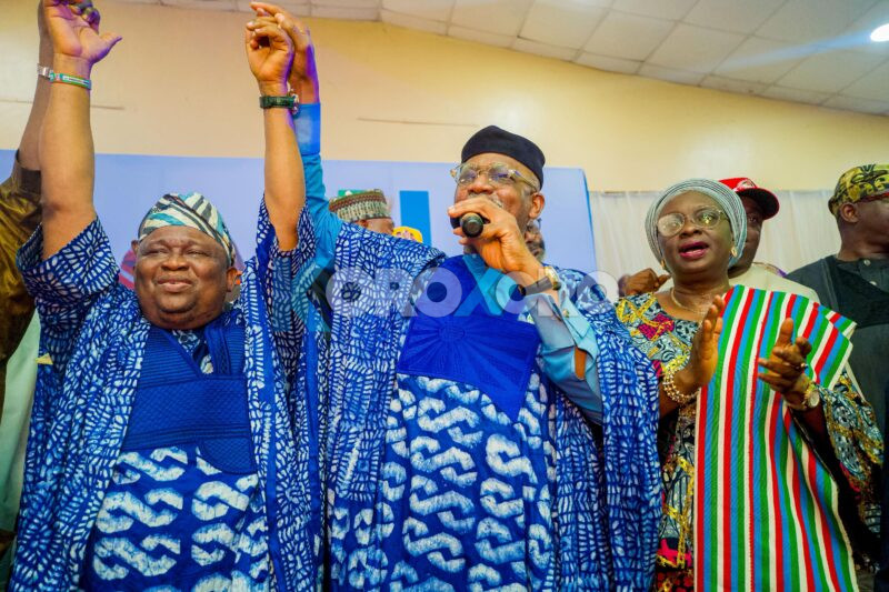 Abiodun Formally Presents Senator Adeola to Ogun West APC Stakeholders